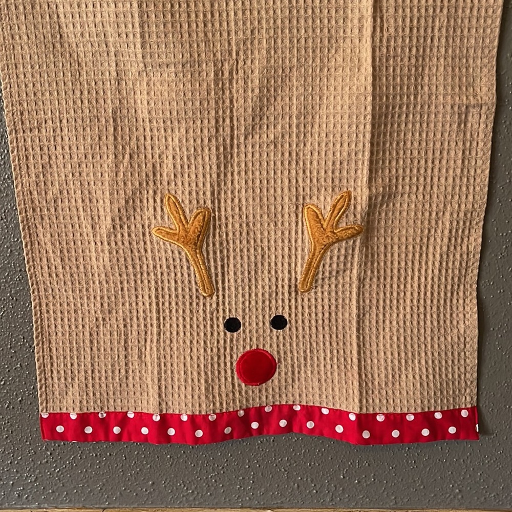 C&F Kitchen Rudolph Waffle Weave Kitchen Towel - Picture 5 of 11